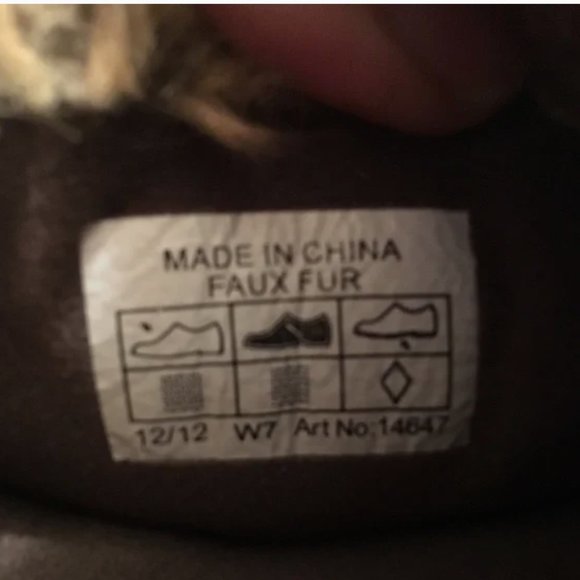 Crocs size 7 - Picture 6 of 6